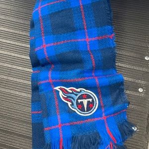 Titans scarf